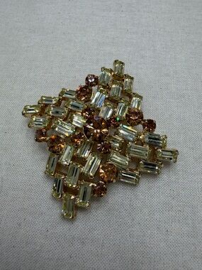 Vintage Jonquil and Amber Glass Brooch